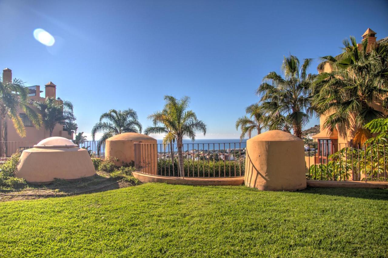 4 Bedroom Holiday Townhouse In Riviera Del Sol With Sea Views Sitio de Calahonda Esterno foto