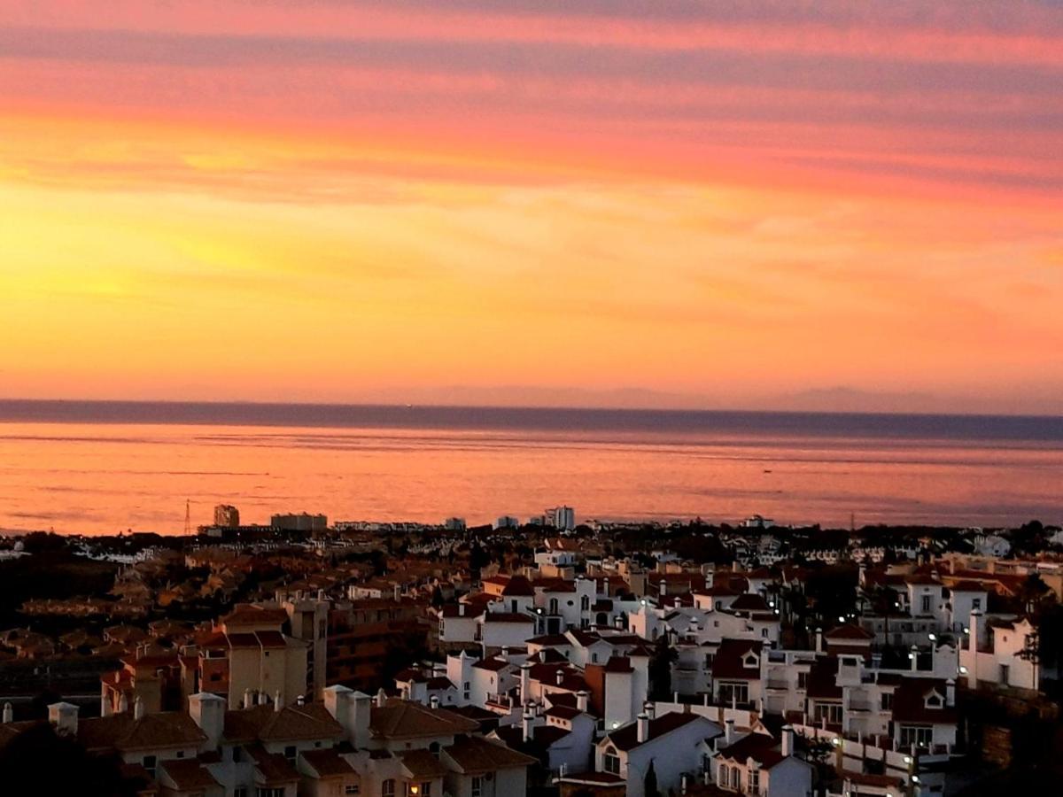 4 Bedroom Holiday Townhouse In Riviera Del Sol With Sea Views Sitio de Calahonda Esterno foto